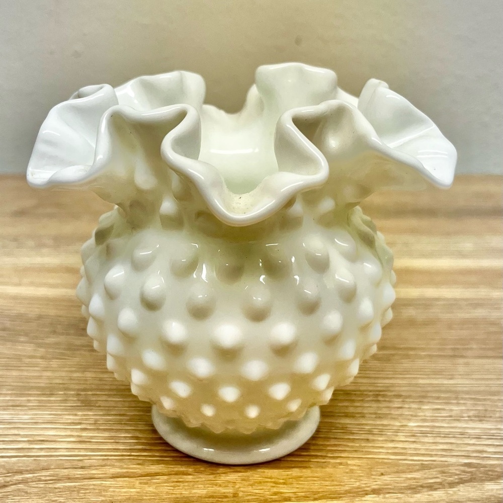 Vintage Fenton White Milk Glass Hobnail Ruffle Vase 5”